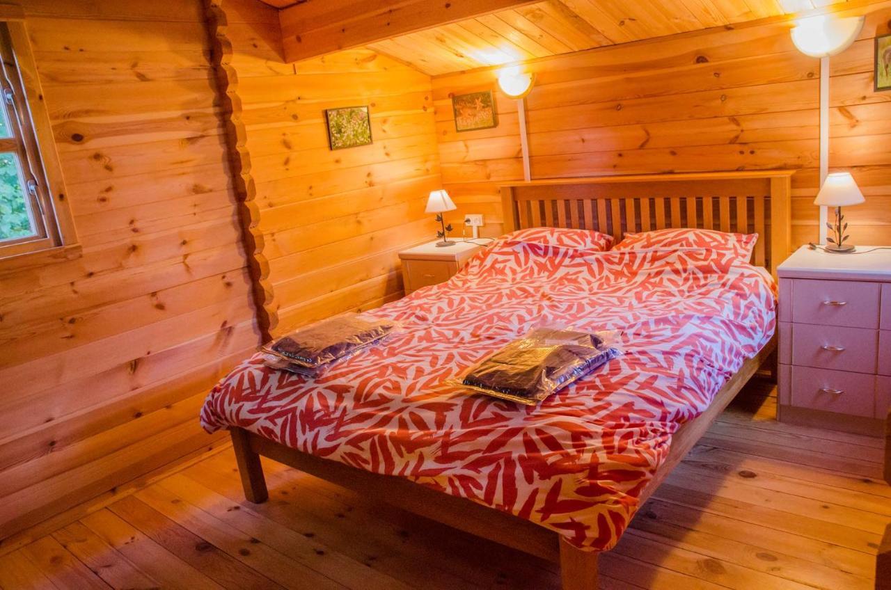 Le Chalet De Louyere Saint-Salvadour Esterno foto